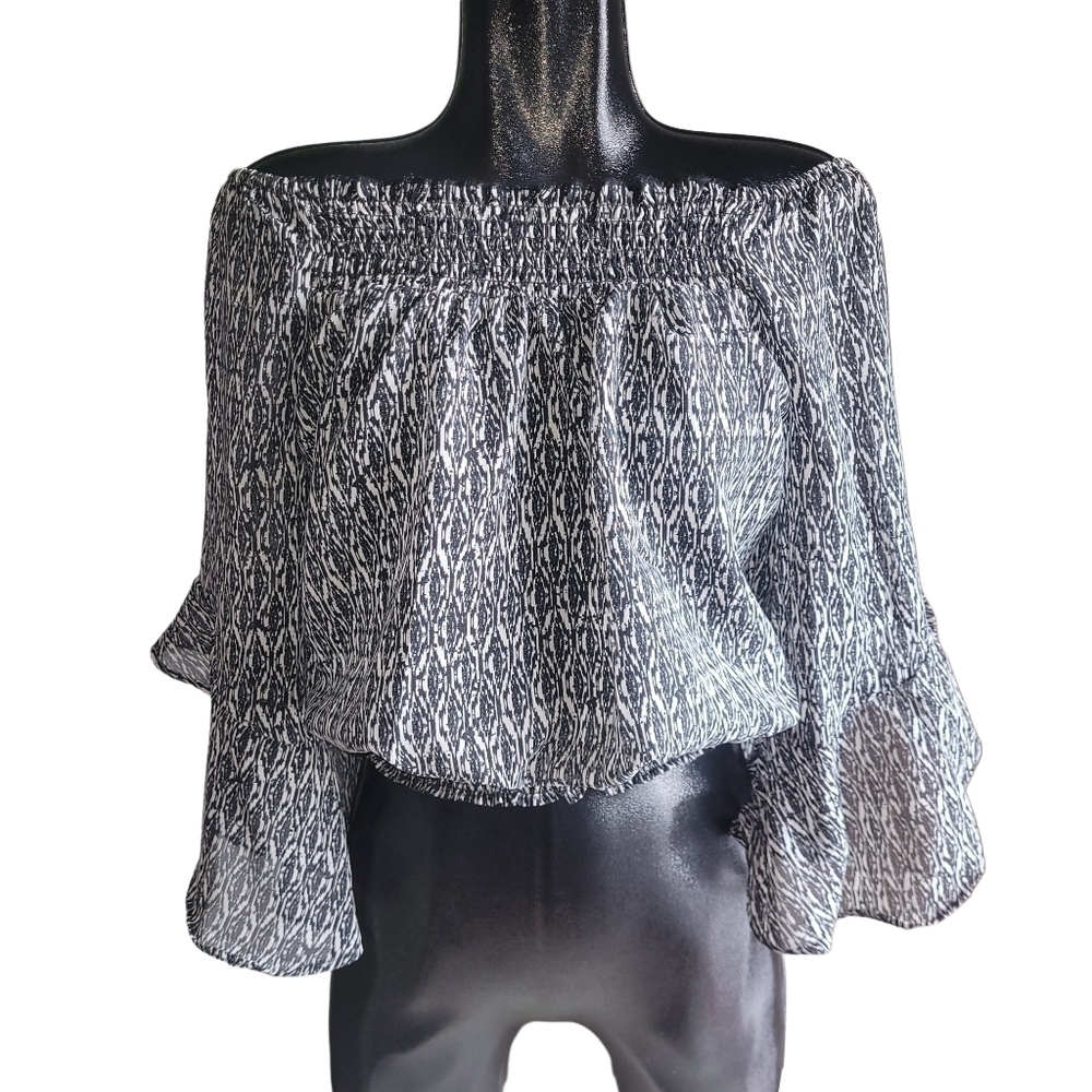 Guilty Black and White Off Shoulder Bell Sleeve Blouse Size L